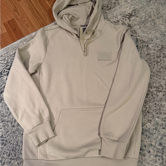 Puma Other - Men’s Puma Cream Hoodie Sweater- size small